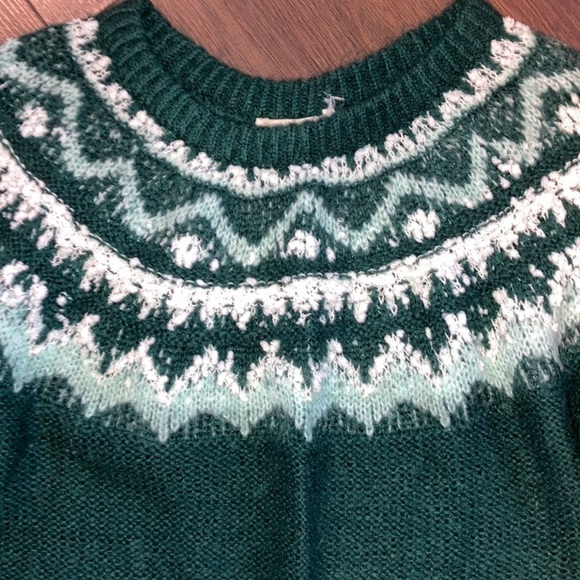 Heavy soft sweater! - Picture 2 of 3